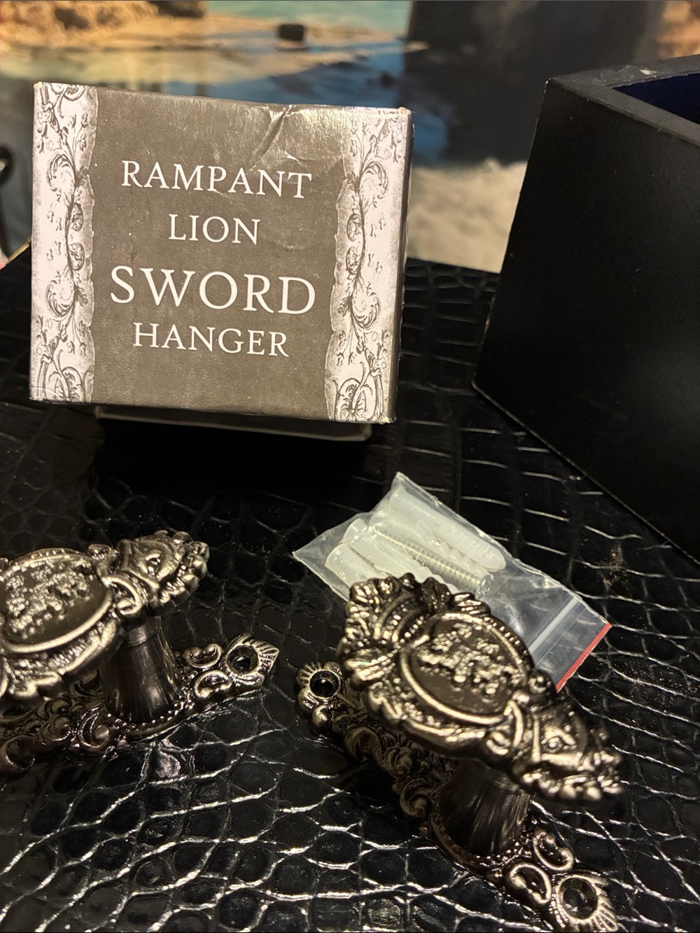 #559| Sword Hanger - with hardware Black and White